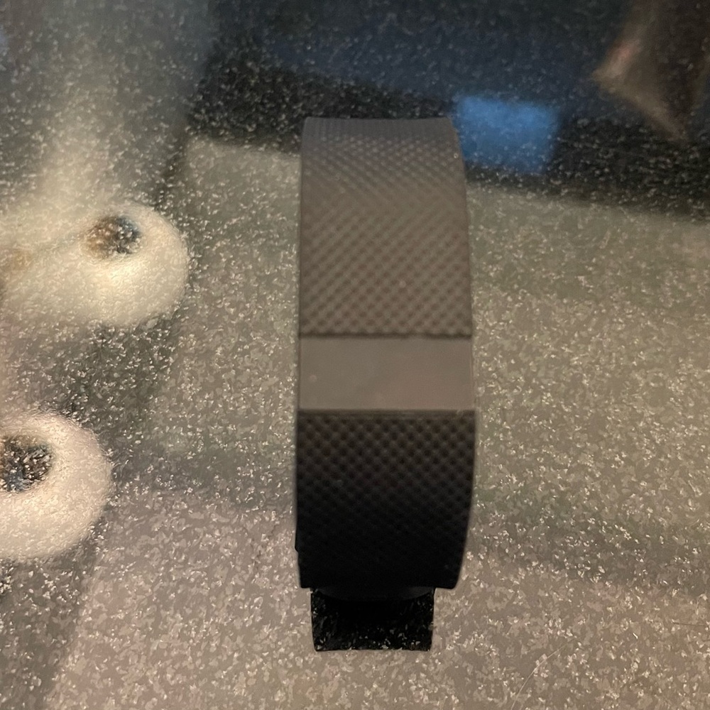 Fitbit FB405